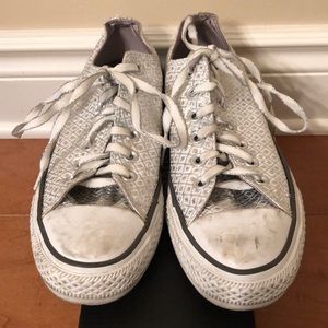 Women’s Converse Sneakers